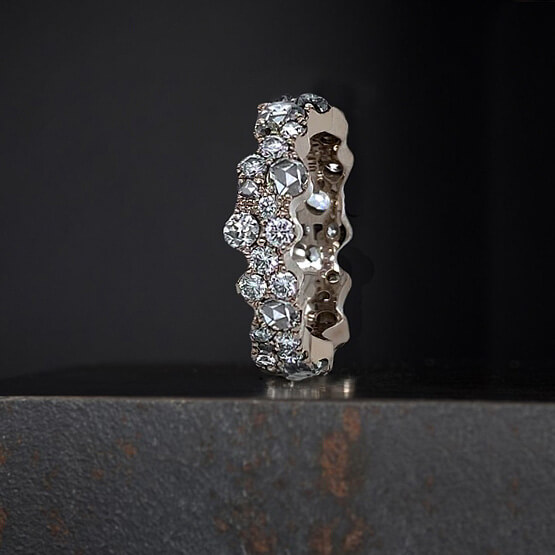 Bandring mit historischen Diamantrosen